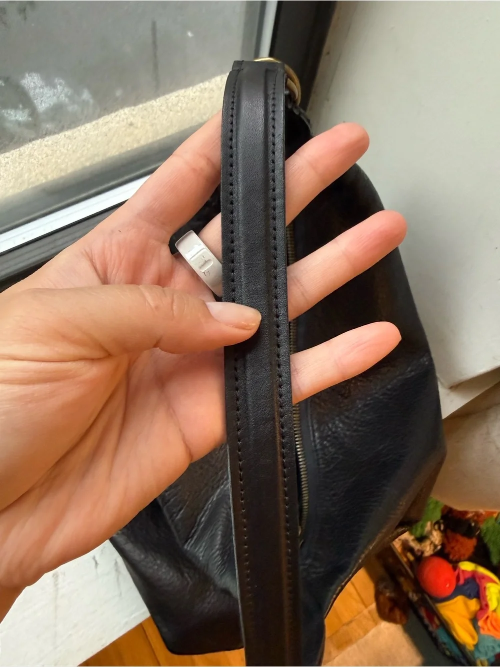 Parker Thatch Maurice Hobo - Black broken-in leather